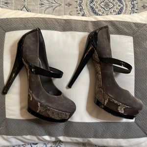 Jessica Simpson gray suede, patten leather and snake skin high heels